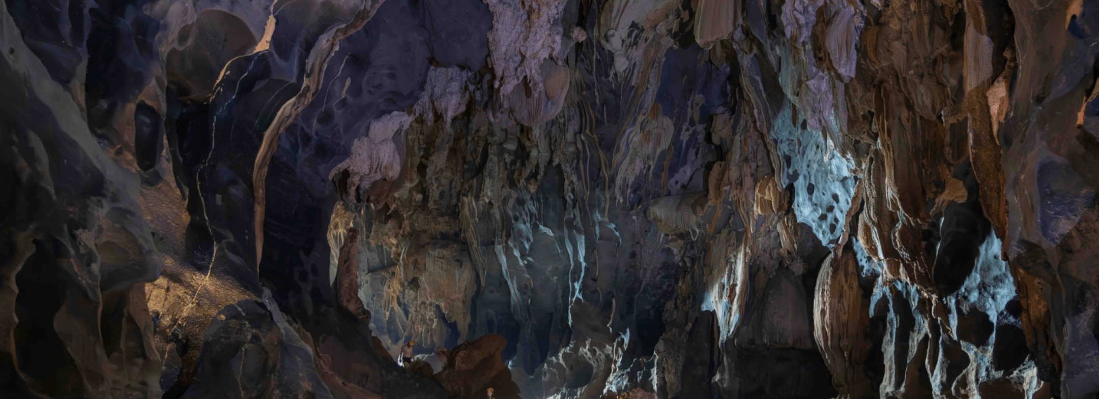 (2D1N) PHONG NHA CAVE – CHAY RIVER AND DARK CAVE – PARADISE CAVE – TRANSFER TO DONG HOI CITY