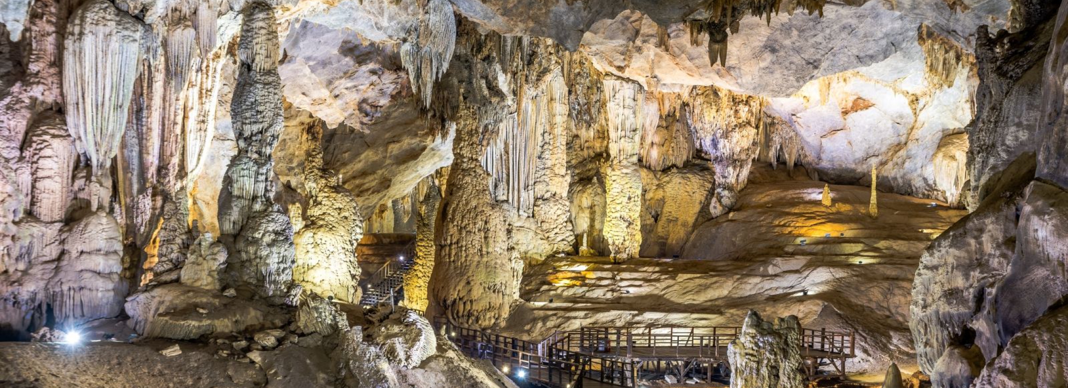 (2D1N) PARADISE CAVE – MOOC SPRING – PHONG NHA CAVE – TRANSFER TO DONG HOI CITY