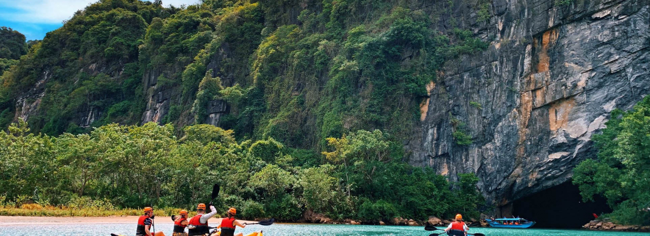 KHÁM PHÁ ĐỘNG THIÊN ĐƯỜNG VÀ ĐỘNG PHONG NHA