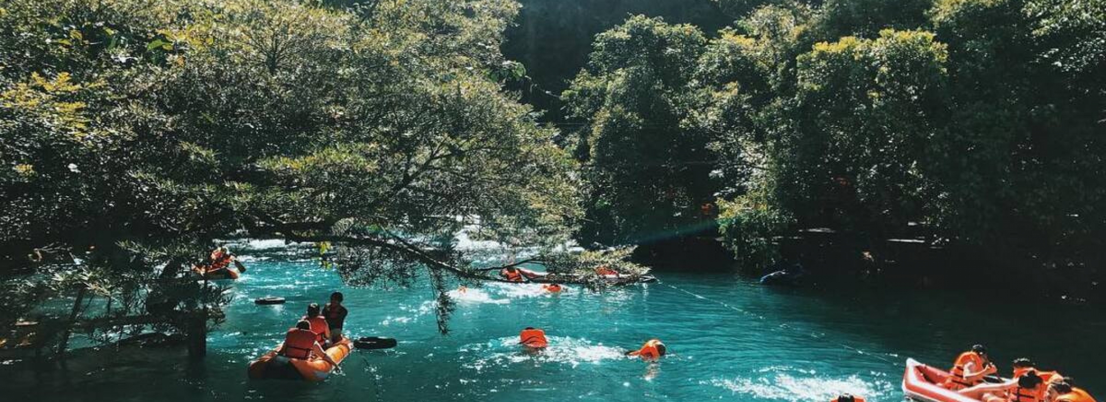 KHÁM PHÁ ĐỘNG PHONG NHA VÀ SUỐI NƯỚC MOỌC