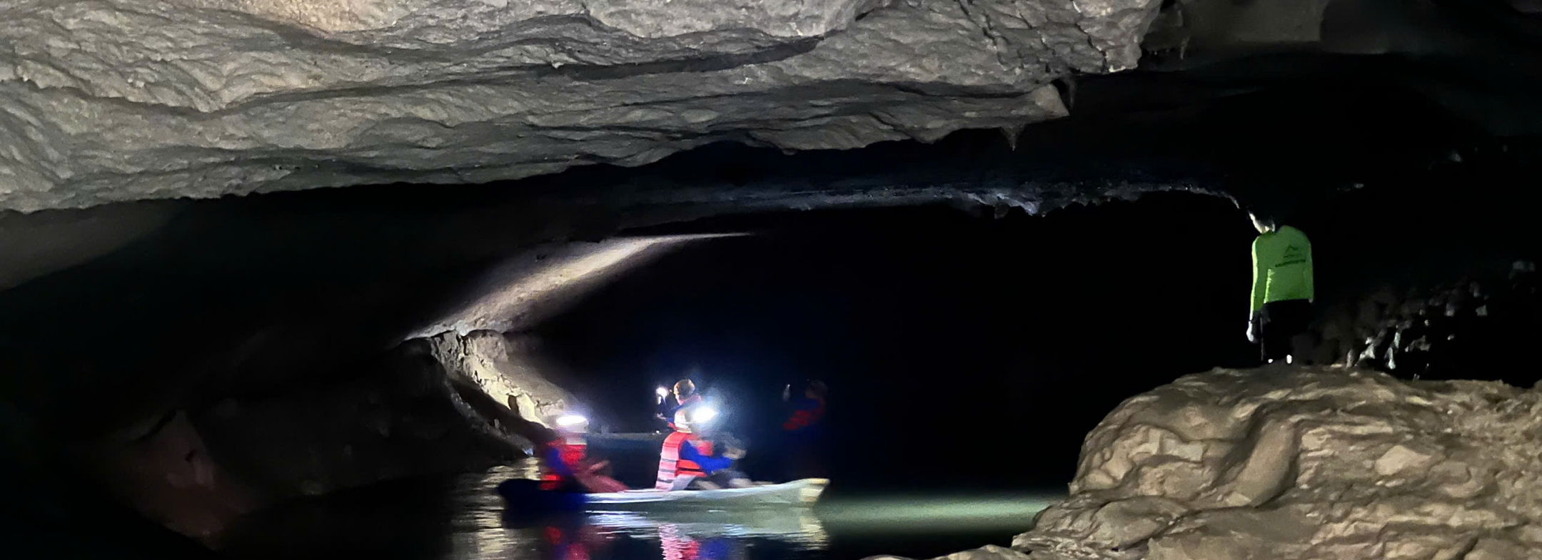 PARADISE CAVE 7,000M EXPLORATION TOUR