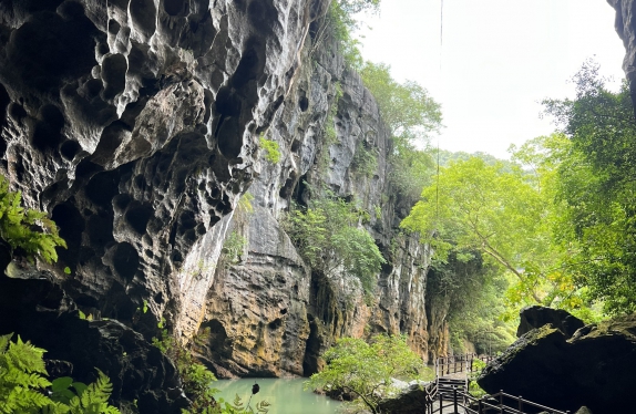 EXCURSIÓN AL PUEBLO DE TRAM ME Y AL RÍO CHAY – CUEVA OSCURA