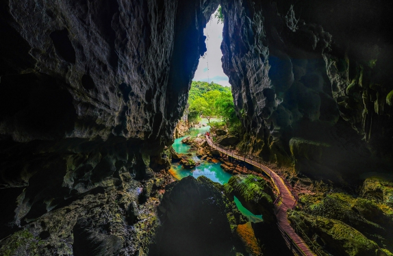 (2D1N) PHONG NHA CAVE – CHAY RIVER AND DARK CAVE – PARADISE CAVE – TRANSFER TO DONG HOI CITY
